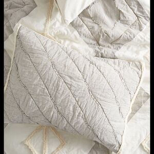 NWT Anthropologie Tufted Banksia Standard Sham